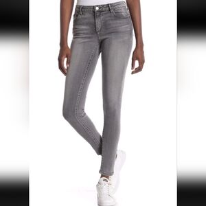 New Tractr Diane Gray Mid-Rise Jeans Size 4 Waist 27